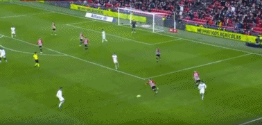 这队的高位逼抢太窒息了